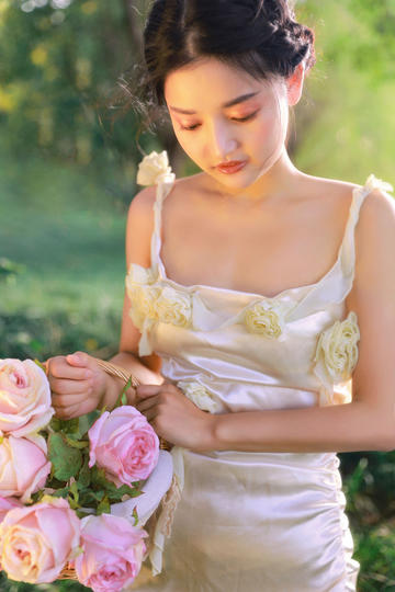 亚洲av欧美日韩av在线按摩